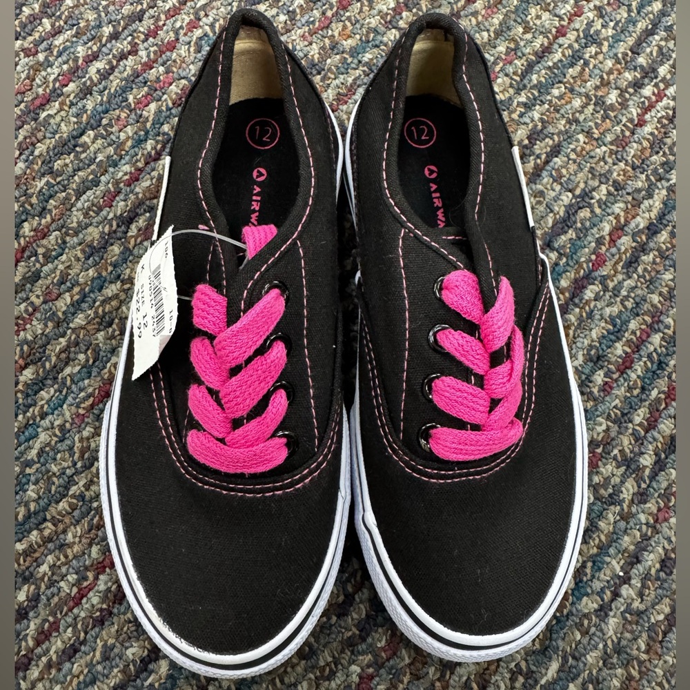 Airwalk shoes